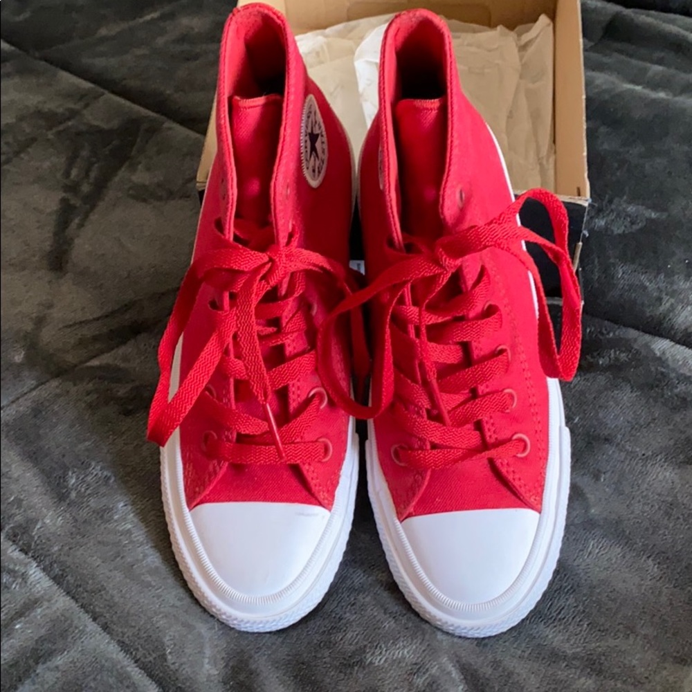 Salsa red converse